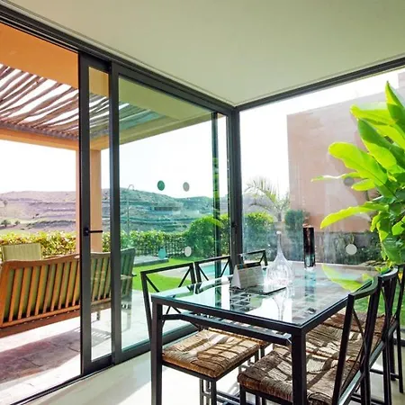 Villa Maspalomas Sleeps 4 Pool Air Con Wifi
